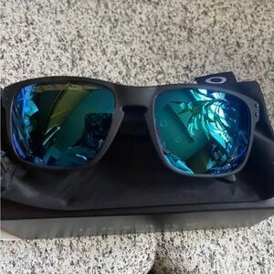 Oakley sunglasses
